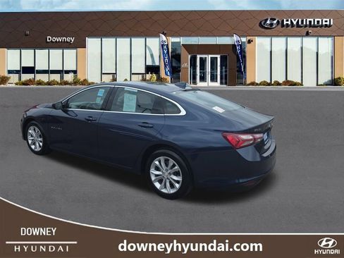 Used 2022 Chevrolet Malibu LT FWD image 3