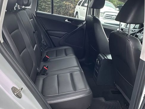 Used 2016 Volkswagen Tiguan S image 13