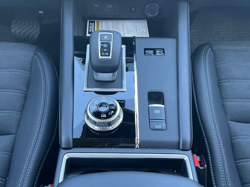 New 2026 Nissan Rogue SL AWD/4WD image 12