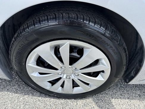 Used 2023 Subaru Impreza 2.0i AWD/4WD image 12