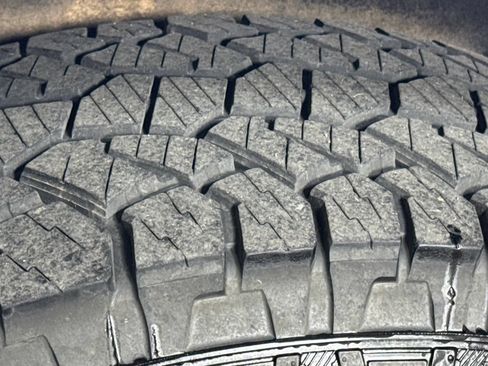 Used 2020 Ford Expedition Max XLT w/ Equipment Group 202A AWD/4WD image 16