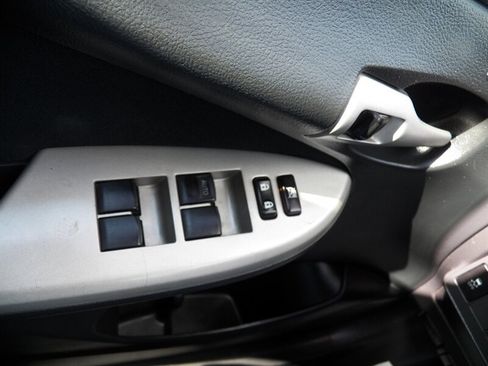 Used 2013 Toyota Corolla S w/ Premium Pkg FWD image 18