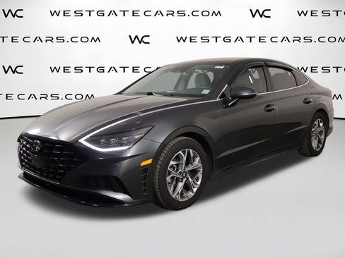 Used 2023 Hyundai Sonata SEL w/ Preferred Accessory Package FWD image 1
