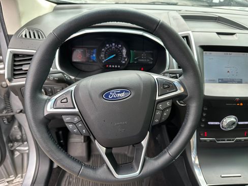 Used 2020 Ford Edge Titanium AWD/4WD image 36