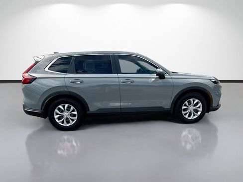 Used 2023 Honda CR-V LX image 2