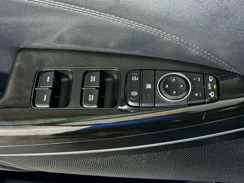 Used 2020 Kia Cadenza Technology FWD image 20