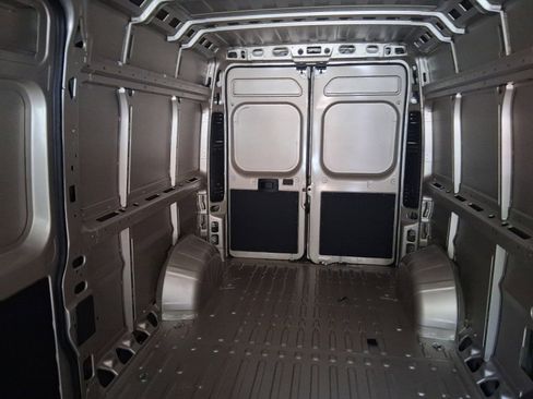 New 2026 RAM ProMaster 2500 w/ Quick Order Package 22G SLT image 14