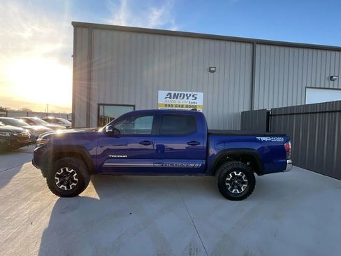 Used 2023 Toyota Tacoma TRD Off-Road image 7