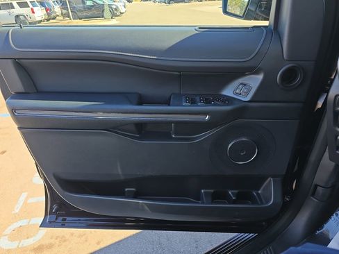 Used 2024 Ford Expedition Max XLT image 32