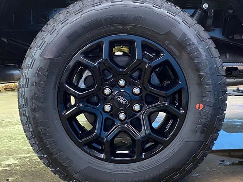 New 2025 Ford F150 XLT w/ Equipment Group 302A MID image 47