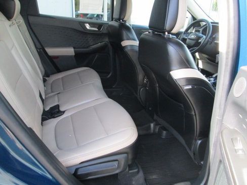 Used 2020 Ford Escape Titanium AWD/4WD image 14
