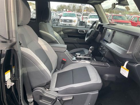 New 2025 Ford Bronco 2-Door image 12