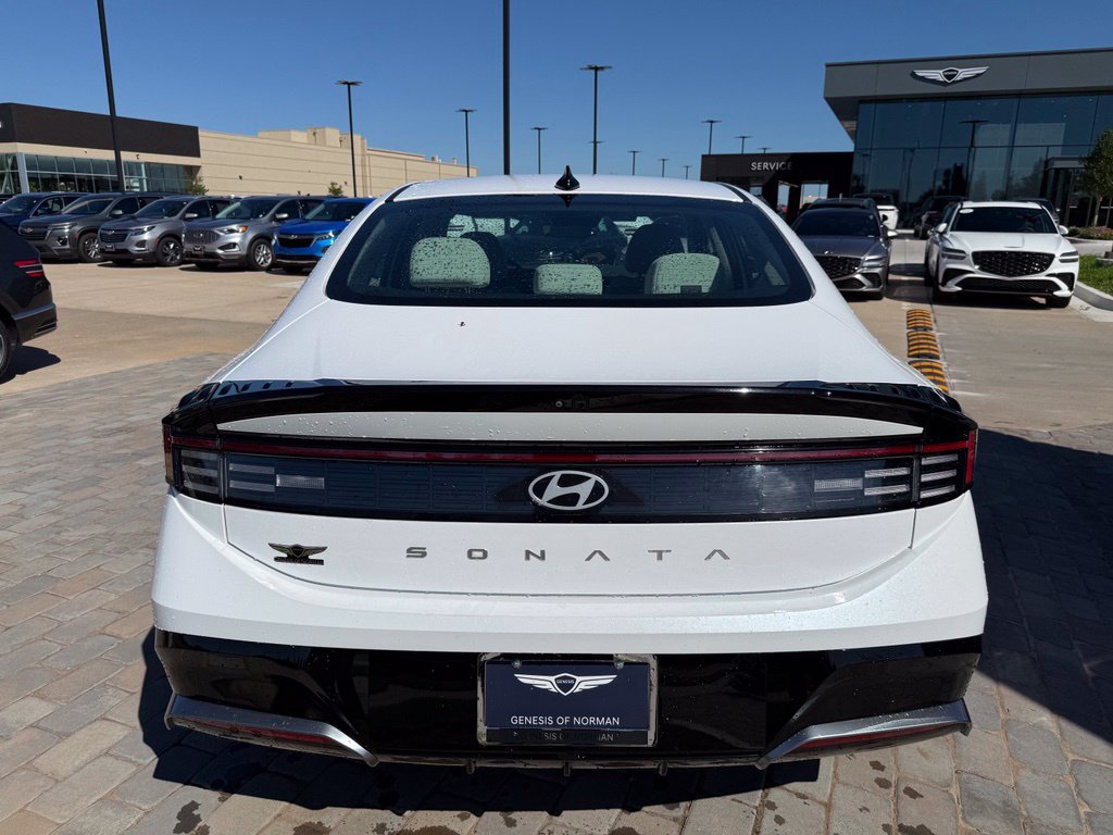 Used 2025 Hyundai Sonata SEL FWD image 4
