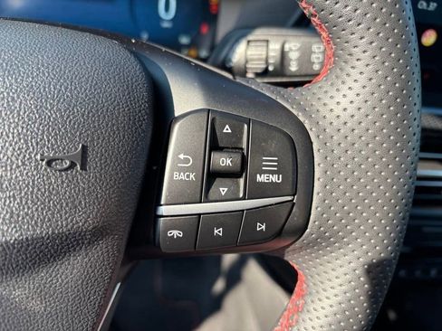 Used 2023 Ford Escape ST-Line Elite image 19