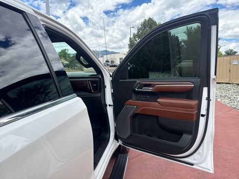 Used 2023 GMC Sierra 1500 Denali Ultimate AWD/4WD image 27