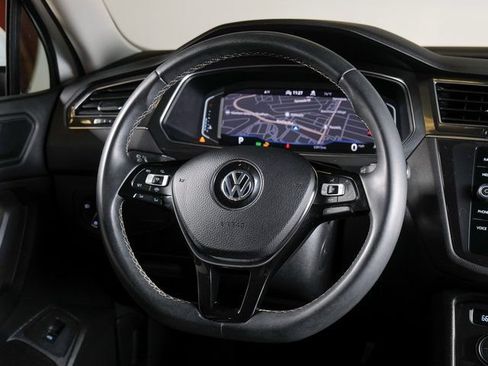 Used 2021 Volkswagen Tiguan SE AWD/4WD image 13
