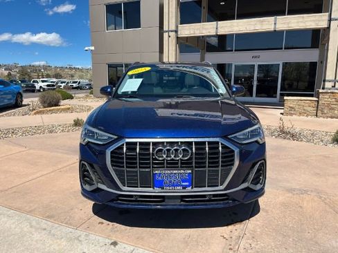 Used 2024 Audi Q3 2.0T Premium AWD/4WD image 2