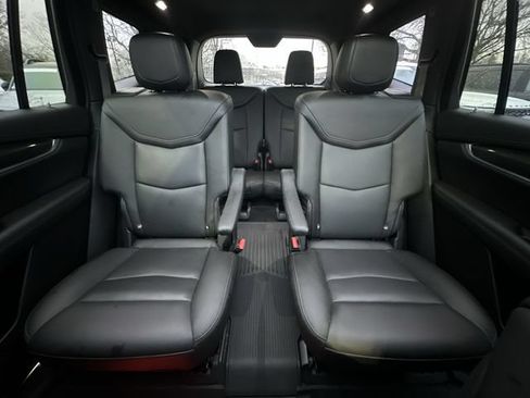 Used 2023 Cadillac XT6 Sport w/ Technology Package AWD/4WD image 23