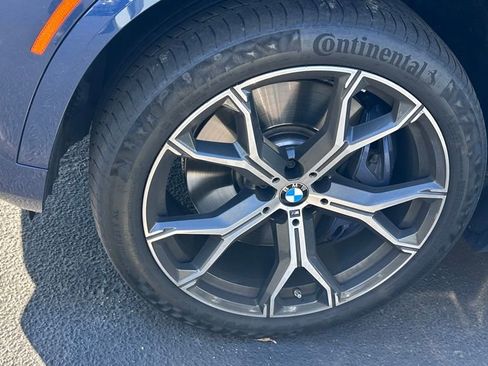 Used 2023 BMW X5 M50i w/ Executive Package image 10