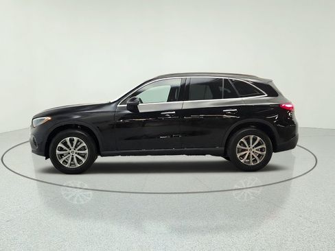Certified 2026 Mercedes-Benz GLC 300 image 8