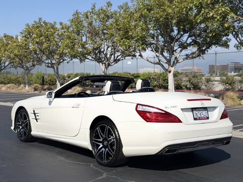 Used 2015 Mercedes-Benz SL 550 image 13