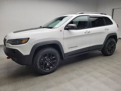 Used 2021 Jeep Cherokee Trailhawk w/ Sun, Sound & Nav Group AWD/4WD image 2