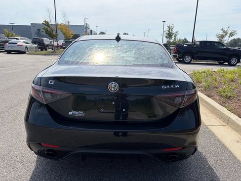 Used 2024 Alfa Romeo Giulia Veloce RWD image 5