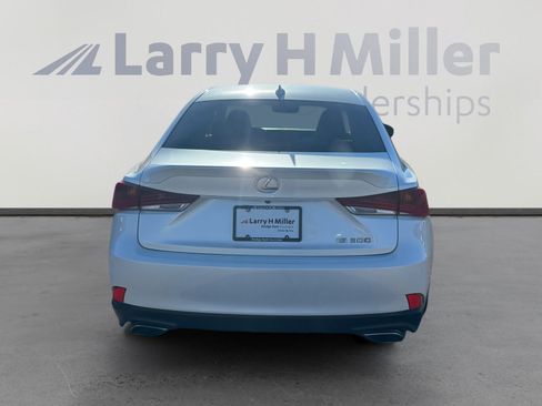 Used 2018 Lexus IS 300 300 image 4