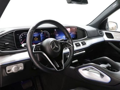 Used 2024 Mercedes-Benz GLE 450e 4MATIC image 14