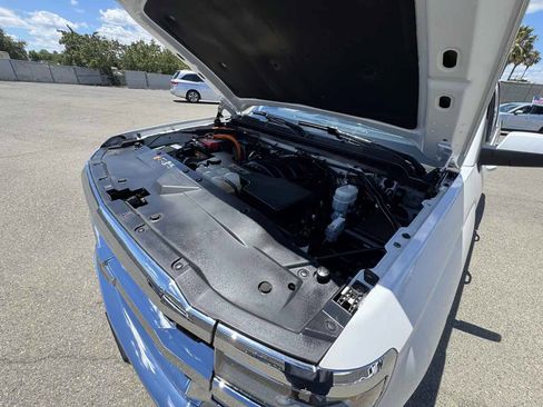 Used 2018 Chevrolet Silverado 1500 LT w/ LT Eassist Package RWD image 38