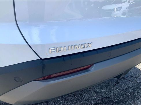 Used 2026 Chevrolet Equinox LT FWD image 29