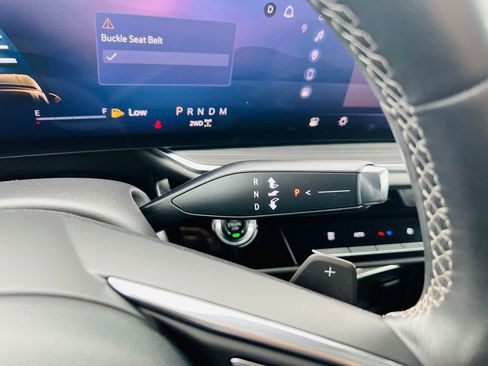 Used 2025 Buick Envision Preferred image 23