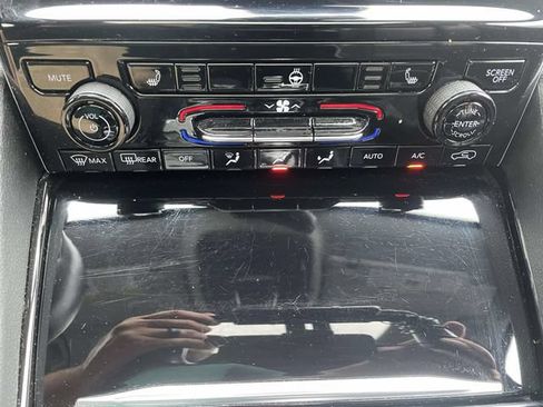 Used 2021 Jeep Grand Cherokee L Limited AWD/4WD image 35