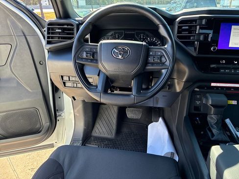 New 2026 Toyota Tundra SR5 image 18