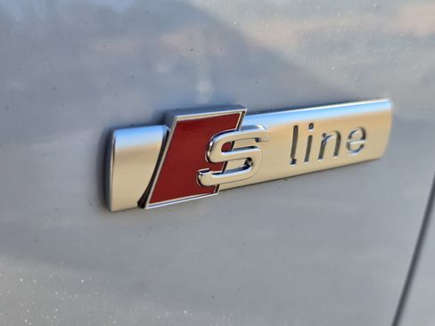 Used 2023 Audi Q3 2.0T Premium Plus w/ Premium Plus Package image 11