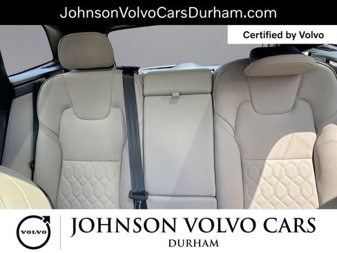 Certified 2026 Volvo XC60 B5 Plus AWD/4WD image 27