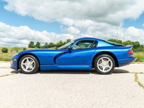 Used 1996 Dodge Viper GTS image 38