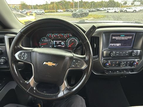 Used 2018 Chevrolet Silverado 1500 LT w/ Redline Edition image 26