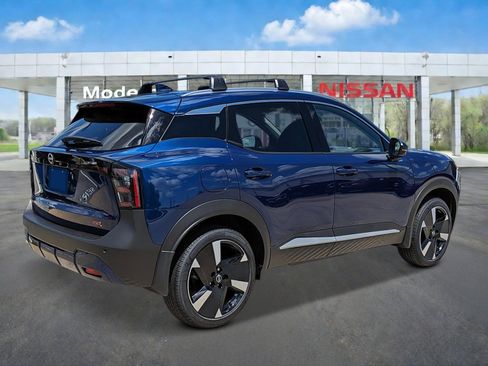 New 2026 Nissan Kicks SR image 5