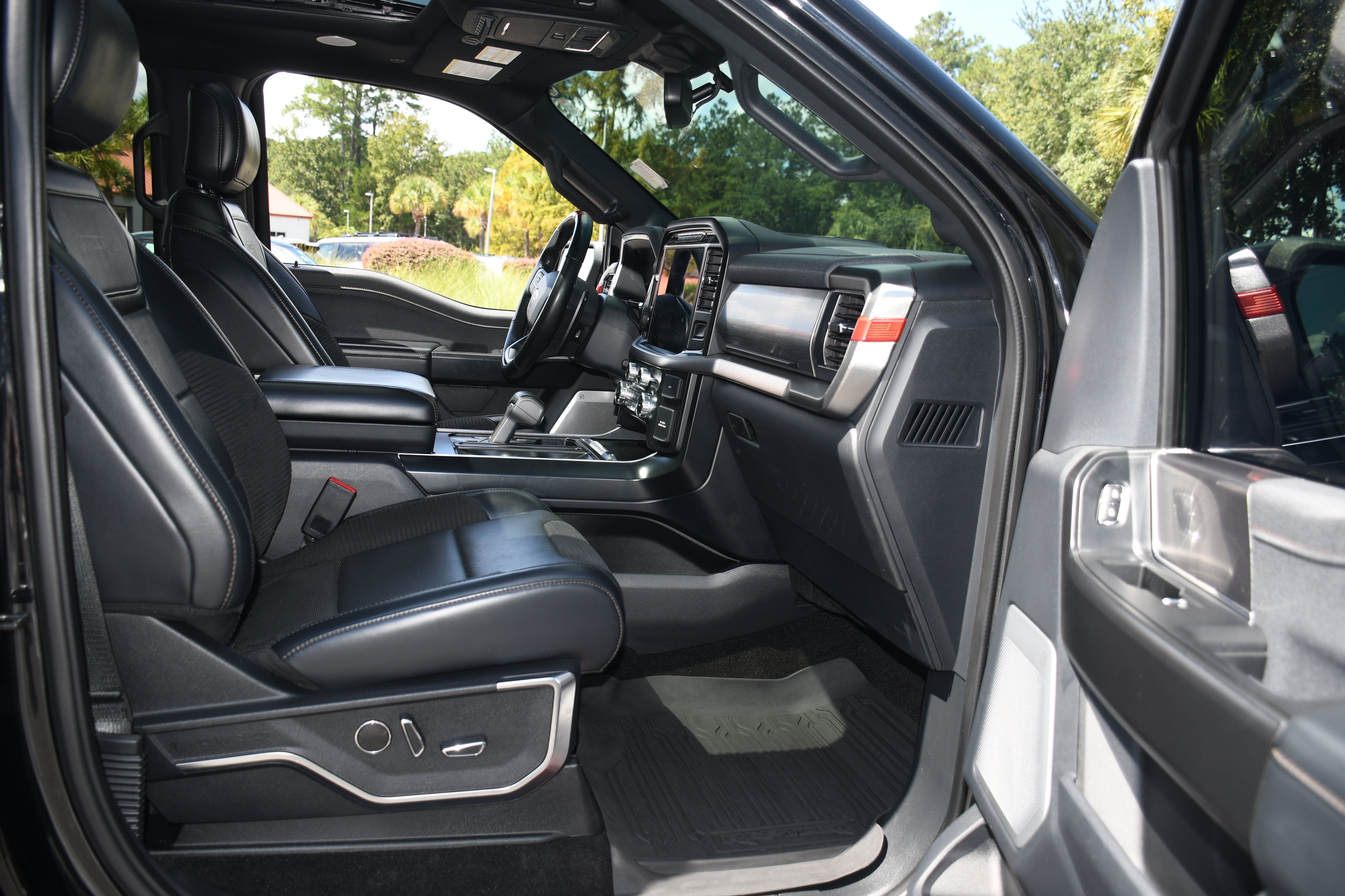 Used 2022 Ford F150 Raptor w/ Equipment Group 801A High AWD/4WD image 24