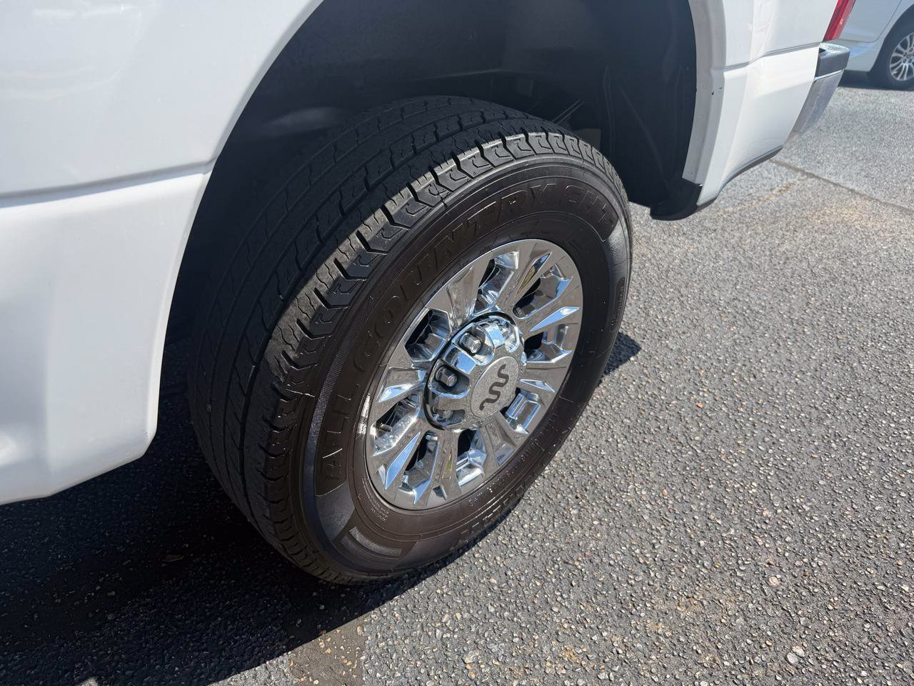 Used 2019 Ford F350 King Ranch w/ Chrome Package RWD image 28