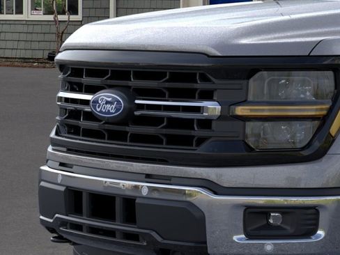 Used 2025 Ford F150 XLT w/ Equipment Group 302A MID AWD/4WD image 17