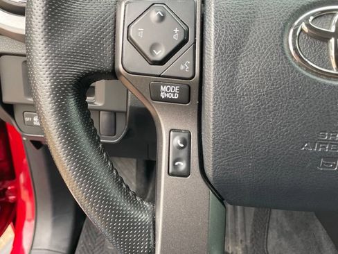 Used 2016 Toyota Tacoma TRD Off-Road w/ Towing Package AWD/4WD image 15