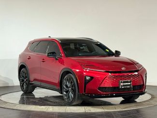 Used 2025 Toyota Crown Signia w/ Advanced Technology Package AWD/4WD video 2