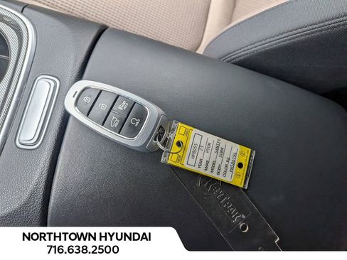 Certified 2023 Hyundai Santa Fe SEL AWD/4WD image 17