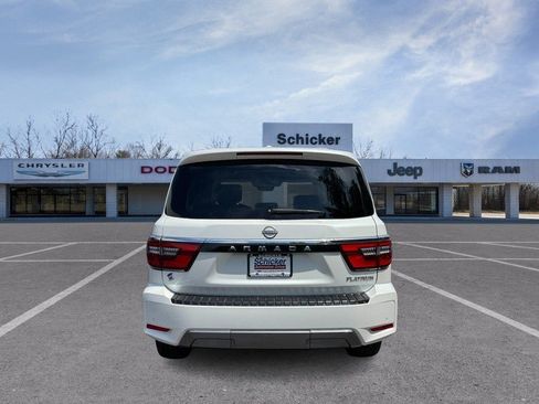 Used 2022 Nissan Armada Platinum w/ Captain's Chairs Package AWD/4WD image 4