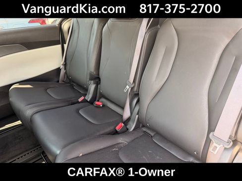 Certified 2024 Kia Carnival LX FWD image 24