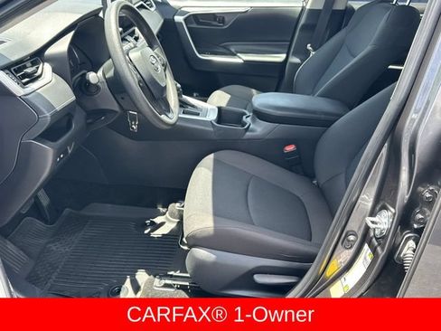 Certified 2025 Toyota RAV4 LE FWD image 5