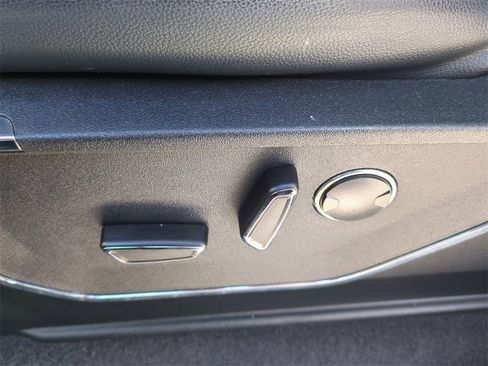 Used 2023 Ford F150 Lightning Lariat w/ Equipment Group 511A High image 22