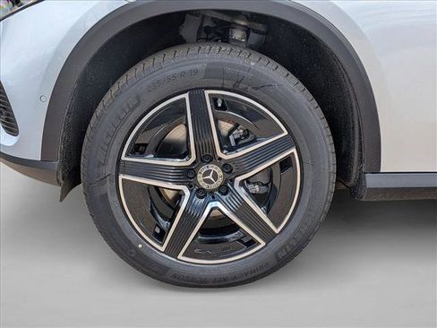 New 2026 Mercedes-Benz GLC 300 4MATIC image 9